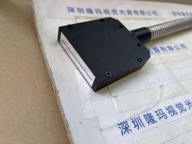 HOYA 1f100w50-1540 UV石英方形光纤 隆玛视觉供应的高性能进口光电传输解决方案